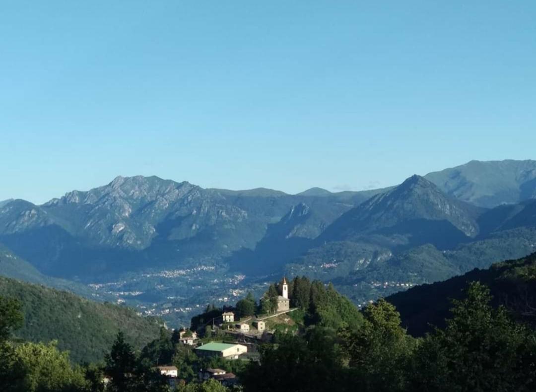 Mansarda fra monte e lago Apartamento Esino Lario Exterior foto