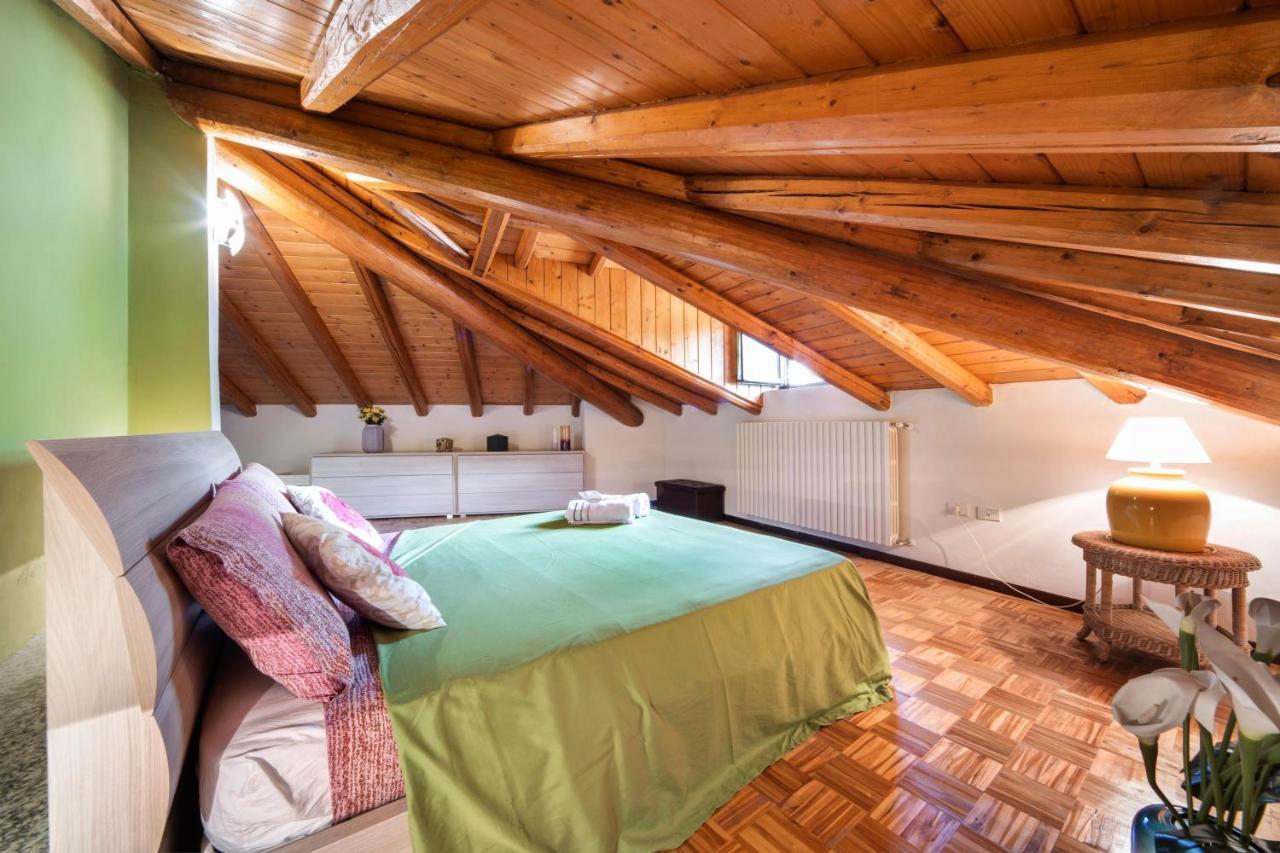 Mansarda fra monte e lago Apartamento Esino Lario Exterior foto